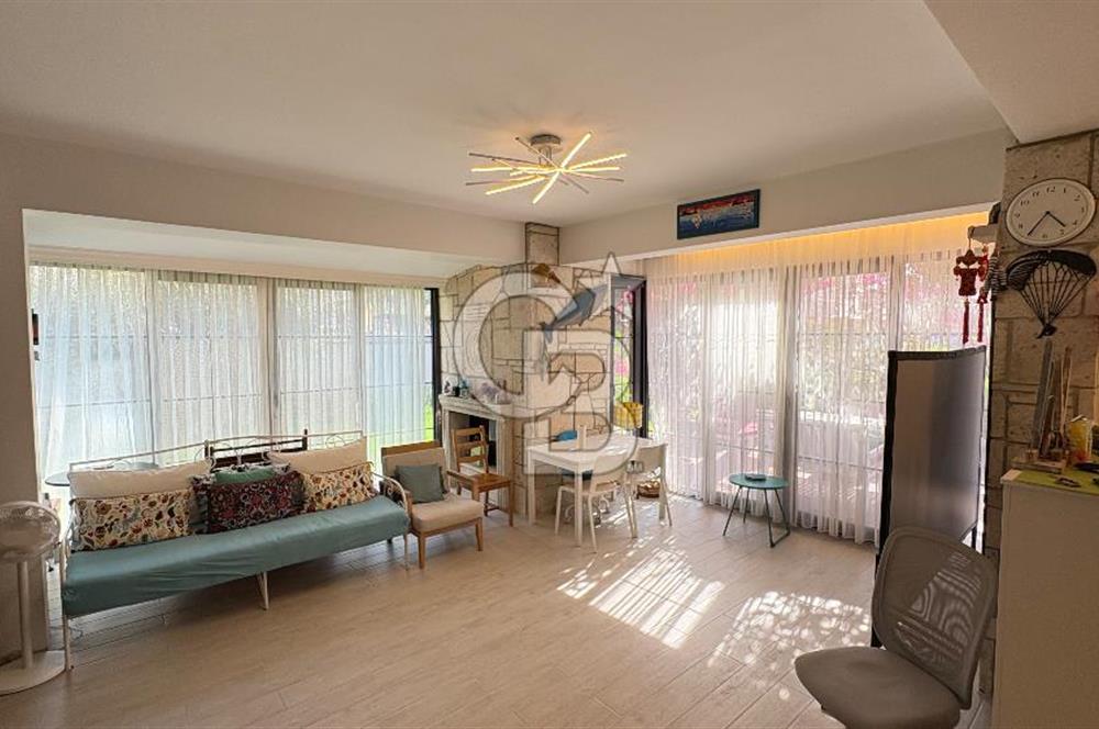 Narlıdere Sahilevleri 6+1 Satılık Villa