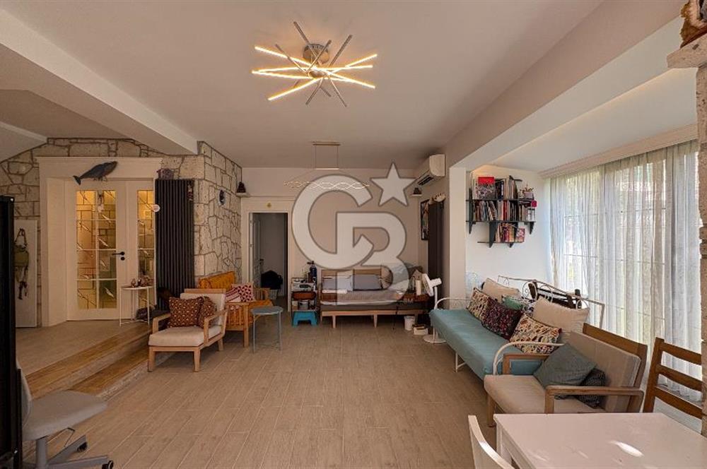 Narlıdere Sahilevleri 6+1 Satılık Villa