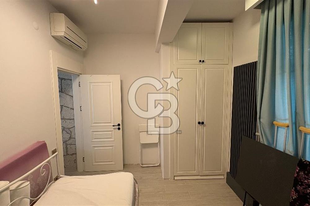 Narlıdere Sahilevleri 6+1 Satılık Villa