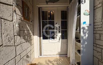 Narlıdere Sahilevleri 6+1 Satılık Villa