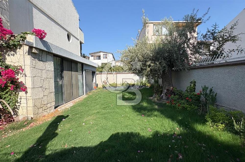 Narlıdere Sahilevleri 6+1 Satılık Villa