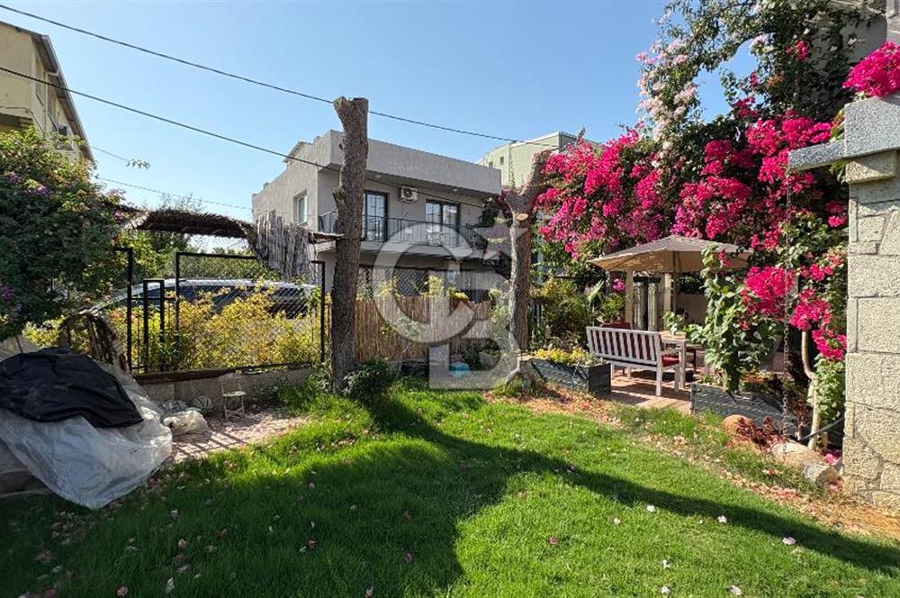 Narlıdere Sahilevleri 6+1 Satılık Villa