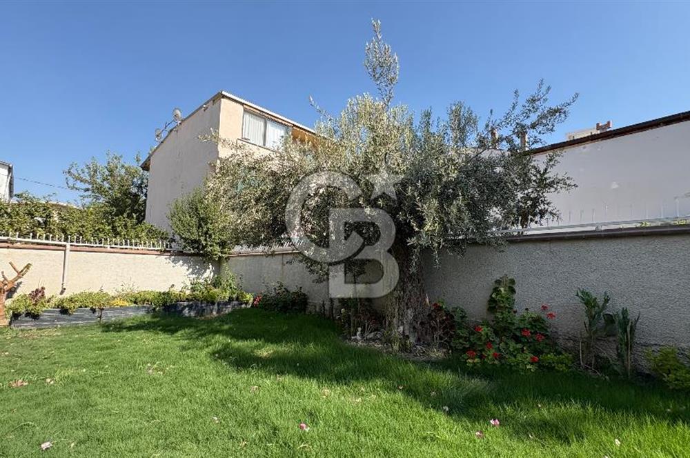 Narlıdere Sahilevleri 6+1 Satılık Villa