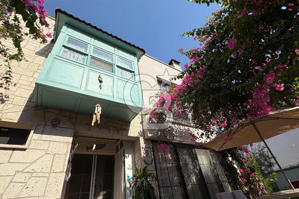 Narlıdere Sahilevleri 6+1 Satılık Villa