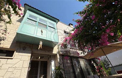 Narlıdere Sahilevleri 6+1 Satılık Villa