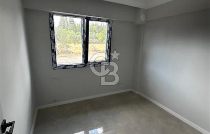 COLDWELL BANKER İYA GAYRİMENKUL’DEN  ÇANDARLI MERKEZDE SİTE İÇERİSİNDE 1+1 KİRALIK DAİRE 