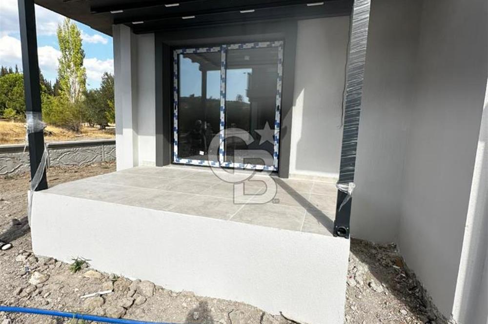 COLDWELL BANKER İYA GAYRİMENKUL’DEN  ÇANDARLI MERKEZDE SİTE İÇERİSİNDE 1+1 KİRALIK DAİRE 