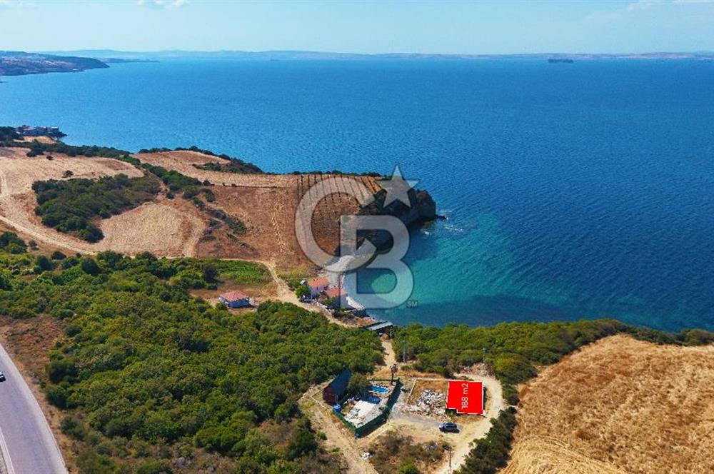Lapseki Gürecide Boğaz Manzaralı Yatırımlık Tarla 188 m²