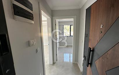 COLDWELL BANKER İYA GAYRİMENKUL’DEN  ÇANDARLI MERKEZDE SİTE İÇERİSİNDE 1+1 KİRALIK DAİRE 