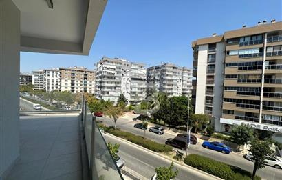 Ataşehir Merkezde Satılık 2+1