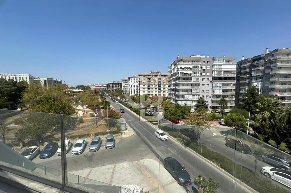 Ataşehir Merkezde Satılık 2+1