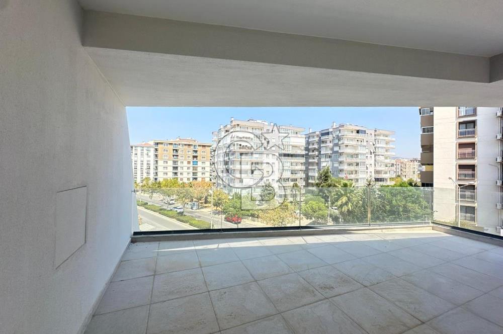 Ataşehir Merkezde Satılık 2+1