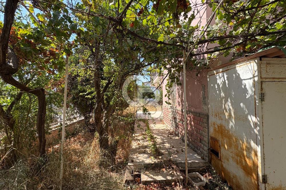URLA ÇEŞMEALTINDA SATILIK TURİZM/KONUT İMARLI ARSA