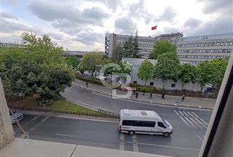 Hasanpaşa'da Belediye Binası Karşısı Satılık 2+1 