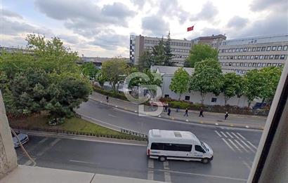 Hasanpaşa'da Belediye Binası Karşısı Satılık 2+1 