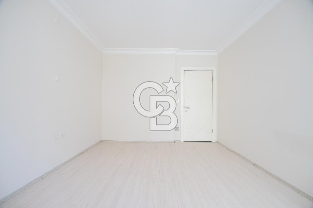 BURSA'NIN GÖZDE SİTESİ SAYGINKENT TE SATILIK 4+1 DAİRE