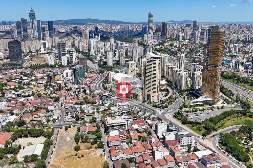 ATAŞEHİR BARBAROS MAH. HALK CADDESİ'nde SATILIK BİNA 2470 m2