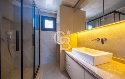 ÇEŞMEALTI DENİZLİ MAHALLESİ’NDE LÜKS DETAYLARLA DONATILMIŞ 4+1 MÜSTAKİL VİLLA