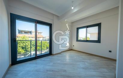 ÇEŞMEALTI DENİZLİ MAHALLESİ’NDE LÜKS DETAYLARLA DONATILMIŞ 4+1 MÜSTAKİL VİLLA