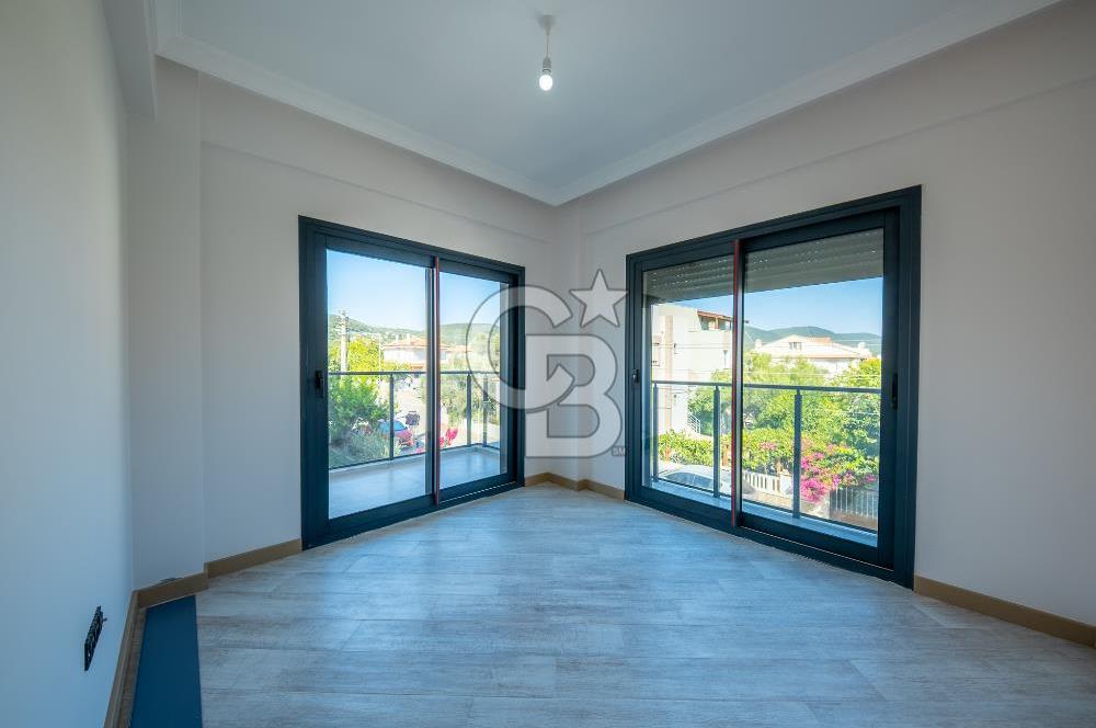 ÇEŞMEALTI DENİZLİ MAHALLESİ’NDE LÜKS DETAYLARLA DONATILMIŞ 4+1 MÜSTAKİL VİLLA