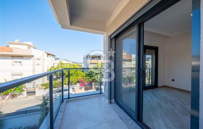 ÇEŞMEALTI DENİZLİ MAHALLESİ’NDE LÜKS DETAYLARLA DONATILMIŞ 4+1 MÜSTAKİL VİLLA