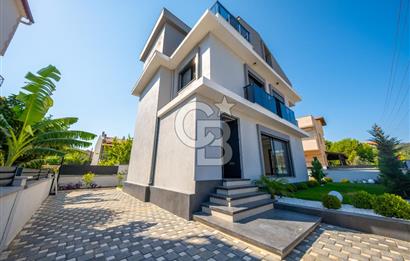 ÇEŞMEALTI DENİZLİ MAHALLESİ’NDE LÜKS DETAYLARLA DONATILMIŞ 4+1 MÜSTAKİL VİLLA