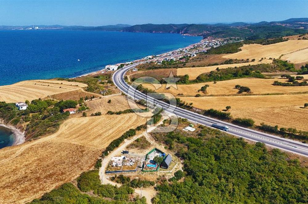 Lapseki Gürecide Boğaz Manzaralı Yatırımlık Tarla 188 m²