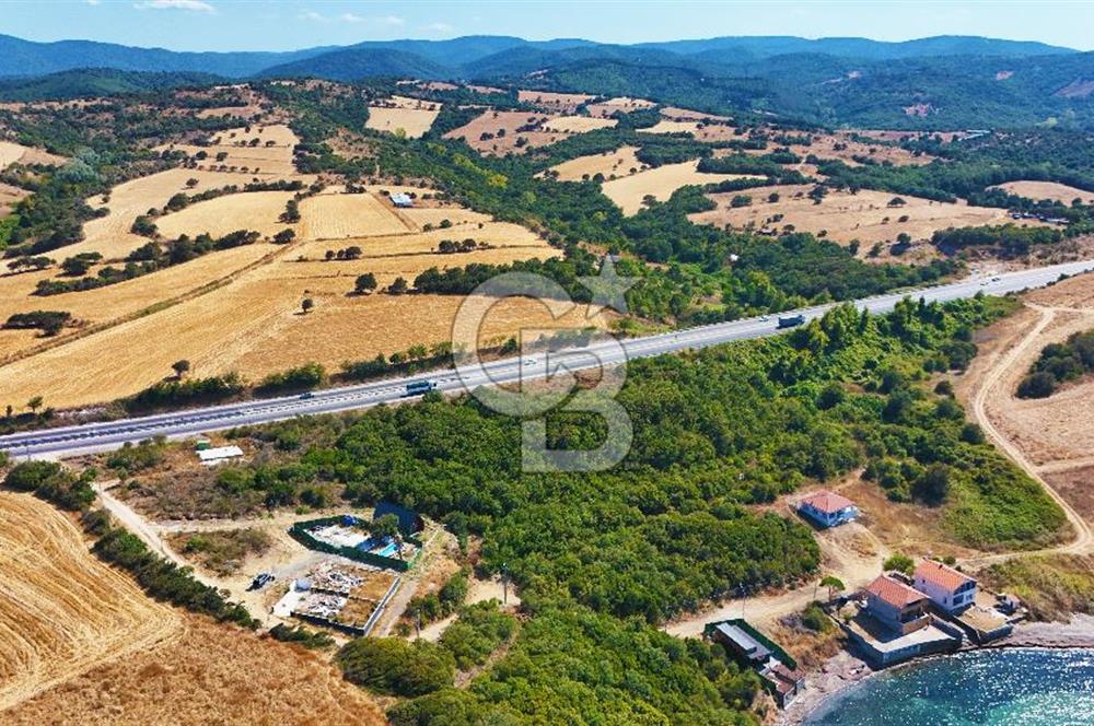 Lapseki Gürecide Boğaz Manzaralı Yatırımlık Tarla 188 m²
