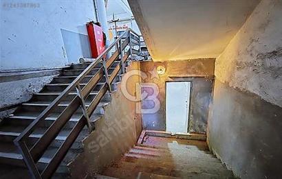 Sefaköy Beşyolda Pakten Sanayi Sitesinde Kiralık Depo