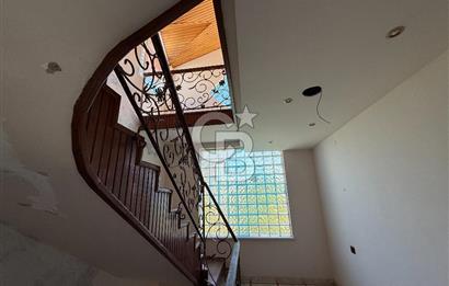 Anayola cephe -- İŞYERİ -- Kiralık villa