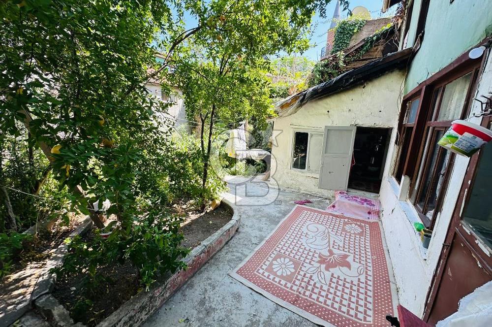 Bursa Osmangazi Tophanede Satılık Bahçeli Müstakil Ev