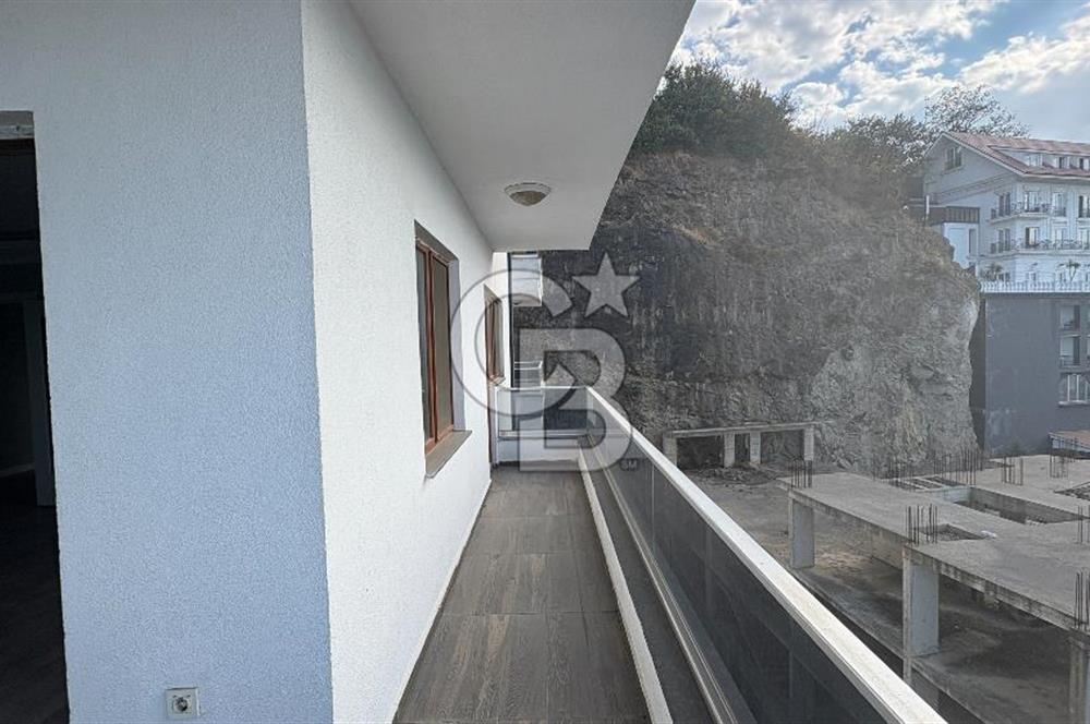YALINCAK'TA KESİNTİSİZ DENİZ MANZARALI SATILIK 3+1 DAİRE