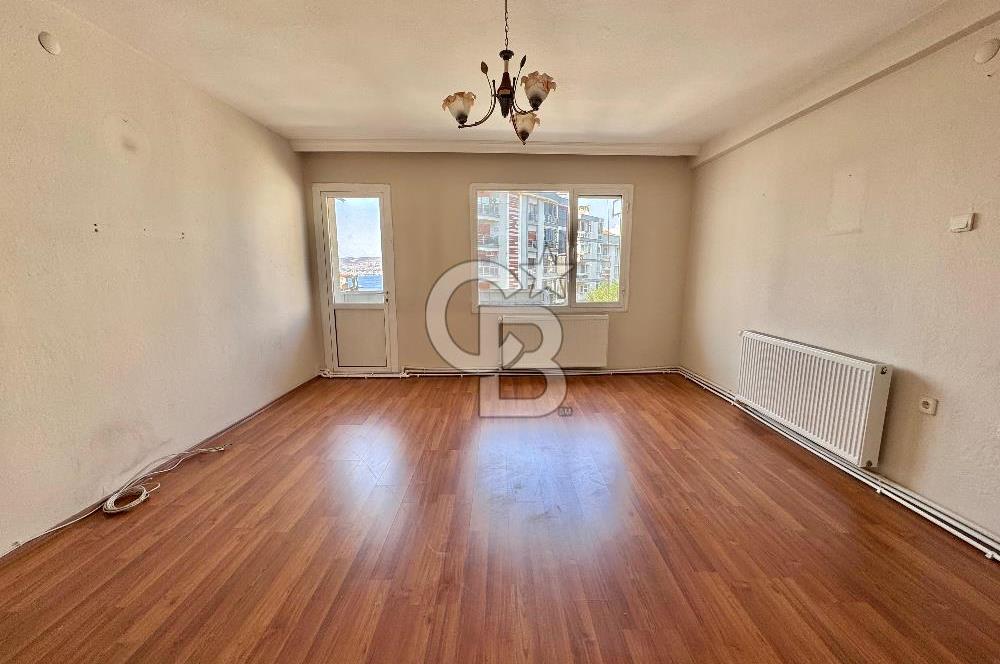 POLAT CADDESİ ÜZERİ DENİZ MANZARALI DOĞALGAZLI KİRALIK 3+1 DAİRE