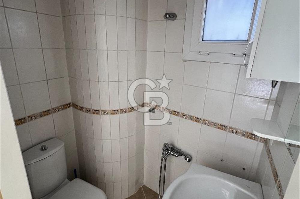 Alsancak Şair Eşref Bulvarı Üzerinde Eşyalı Kiralık 2+1 Daire