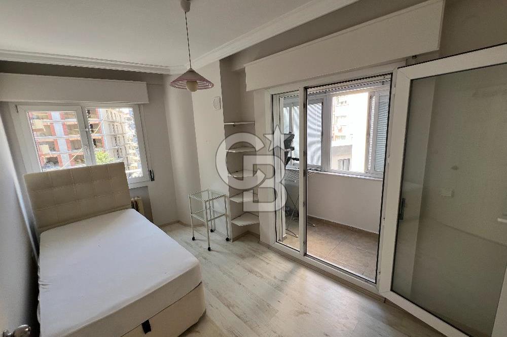 Alsancak Şair Eşref Bulvarı Üzerinde Eşyalı Kiralık 2+1 Daire