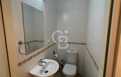 Alsancak Şair Eşref Bulvarı Üzerinde Eşyalı Kiralık 2+1 Daire