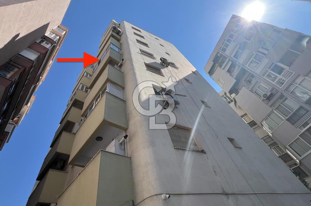 Alsancak Şair Eşref Bulvarı Üzerinde Eşyalı Kiralık 2+1 Daire