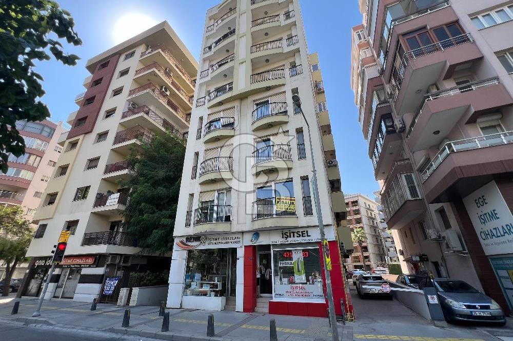 Alsancak Şair Eşref Bulvarı Üzerinde Eşyalı Kiralık 2+1 Daire