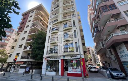 Alsancak Şair Eşref Bulvarı Üzerinde Eşyalı Kiralık 2+1 Daire