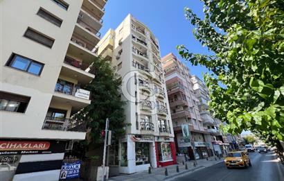 Alsancak Şair Eşref Bulvarı Üzerinde Eşyalı Kiralık 2+1 Daire