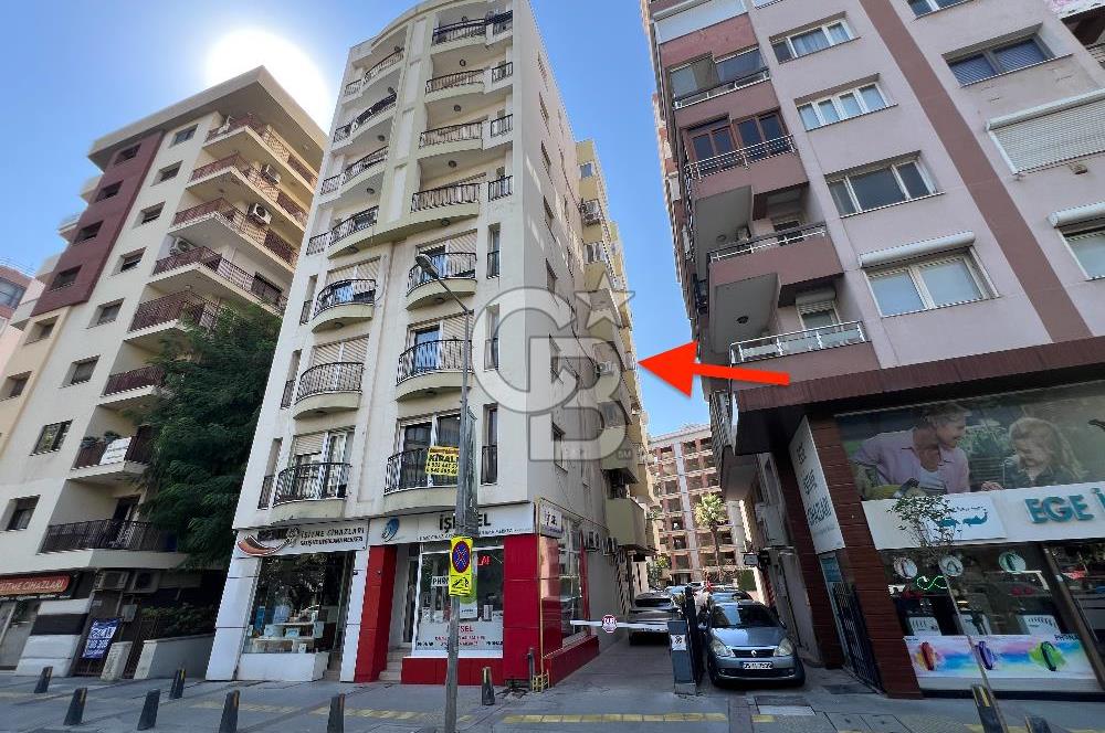 Alsancak Şair Eşref Bulvarı Üzerinde Eşyalı Kiralık 2+1 Daire