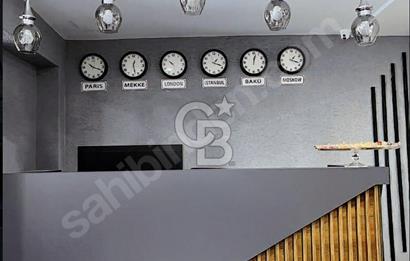 AKSARAY YENİKAPIDA MARMARAYA YAKIN TERASTAN DENİZ MANZARALI OTEL