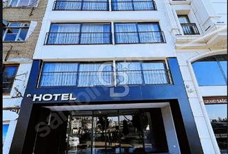 AKSARAY YENİKAPIDA MARMARAYA YAKIN TERASTAN DENİZ MANZARALI OTEL