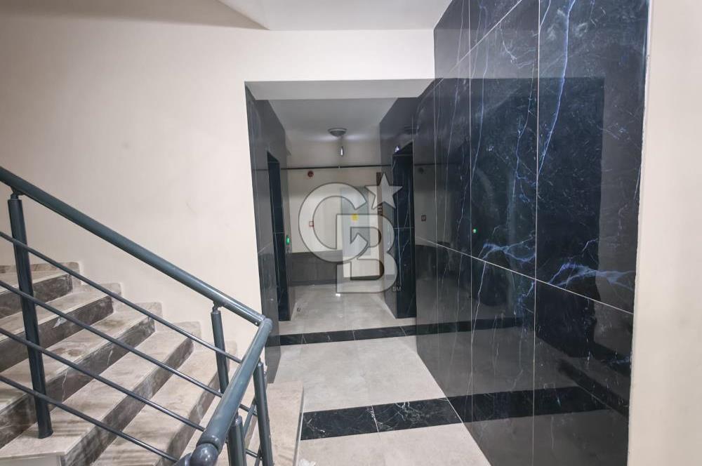 Katip Çelebi Üni. Yakını Site İçerisinde Havuzlu Kiralık 1+1