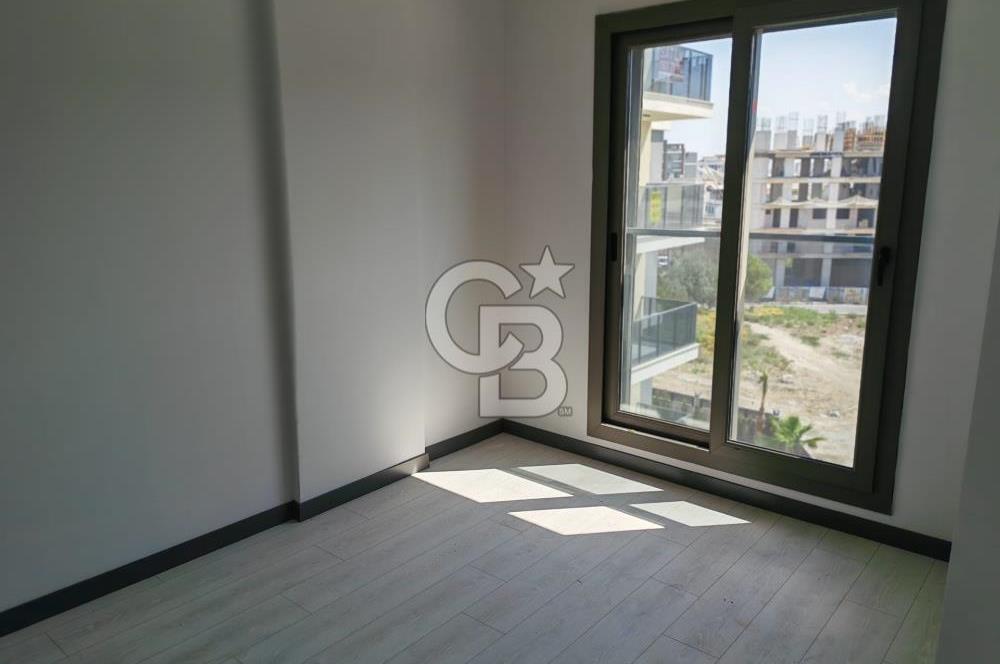 Katip Çelebi Üni. Yakını Site İçerisinde Havuzlu Kiralık 1+1