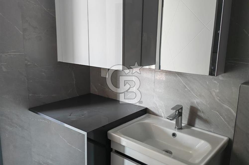 Katip Çelebi Üni. Yakını Site İçerisinde Havuzlu Kiralık 1+1