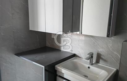 Katip Çelebi Üni. Yakını Site İçerisinde Havuzlu Kiralık 1+1