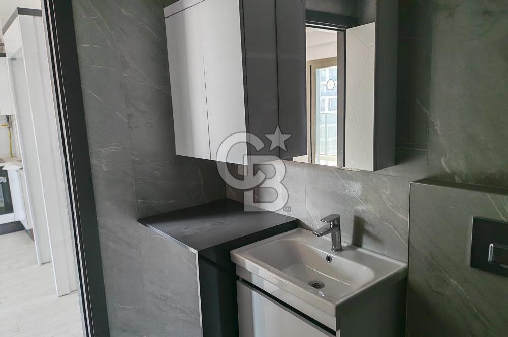 Katip Çelebi Üni. Yakını Site İçerisinde Havuzlu Kiralık 1+1