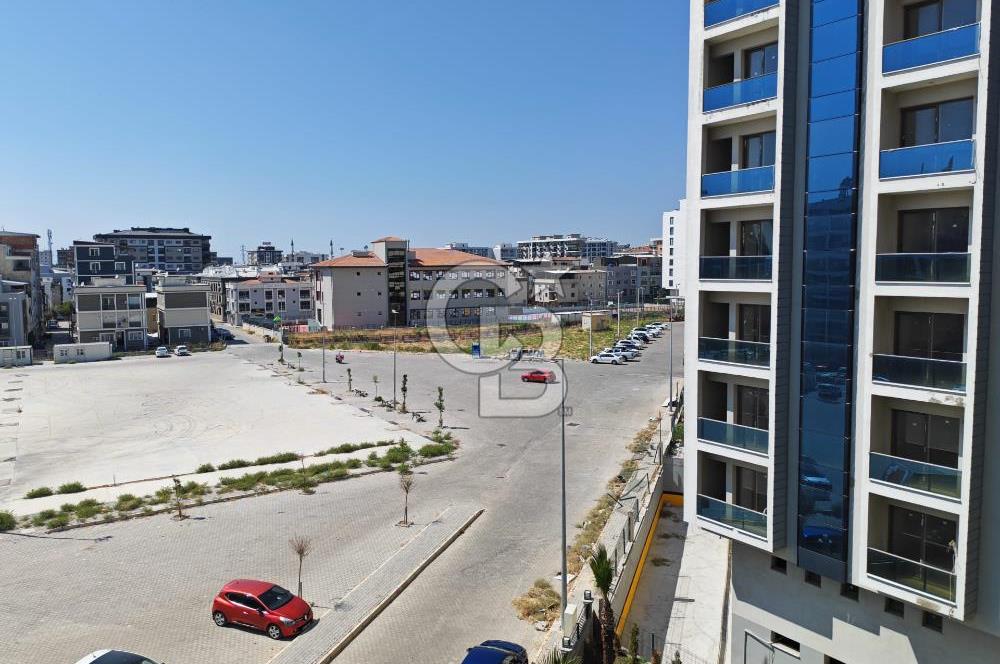 Katip Çelebi Üni. Yakını Site İçerisinde Havuzlu Kiralık 1+1