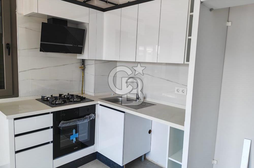 Katip Çelebi Üni. Yakını Site İçerisinde Havuzlu Kiralık 1+1